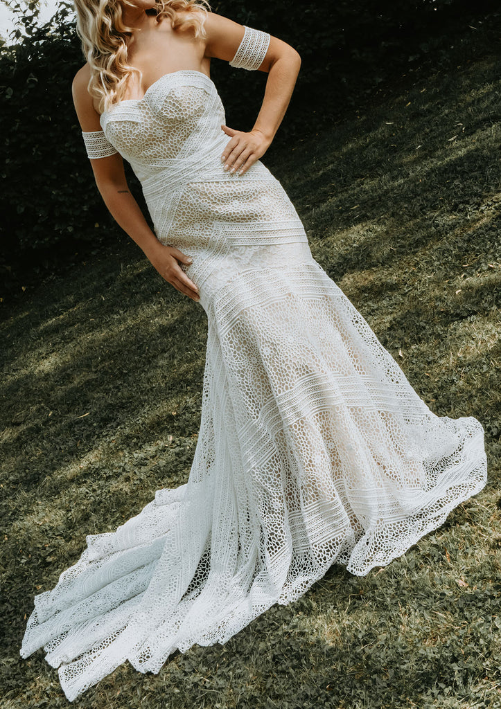 Brautkleid "Aphina" Luxuriöse Corsage Meerjungfrau | Boho Spitze - Bridal LUUV