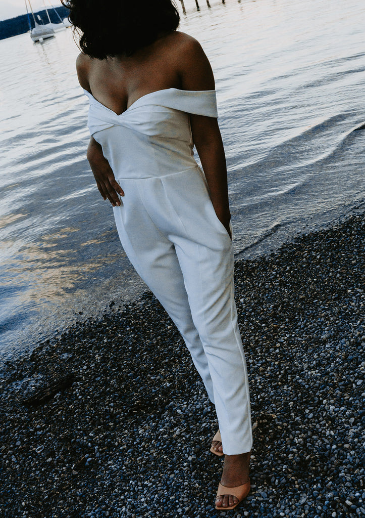 Jumpsuit "Cameron" schlichte Eleganz mit Beinschlitz A-Linie | Handmade Brautkrepp - Bridal LUUV